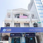 Hotel Green Villa - Near Anand Vihar Station