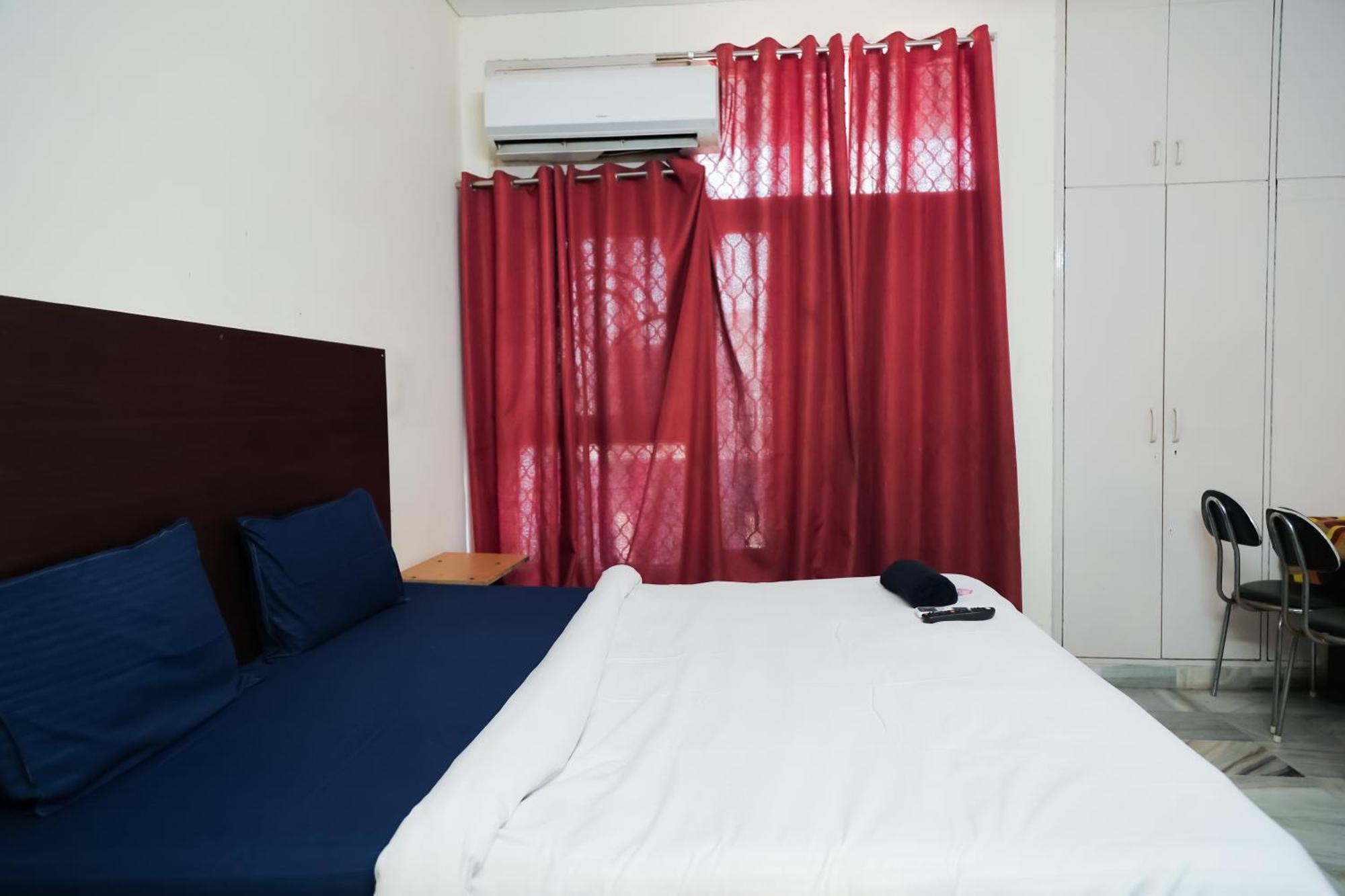 - Near Anand Vihar Station New Delhi